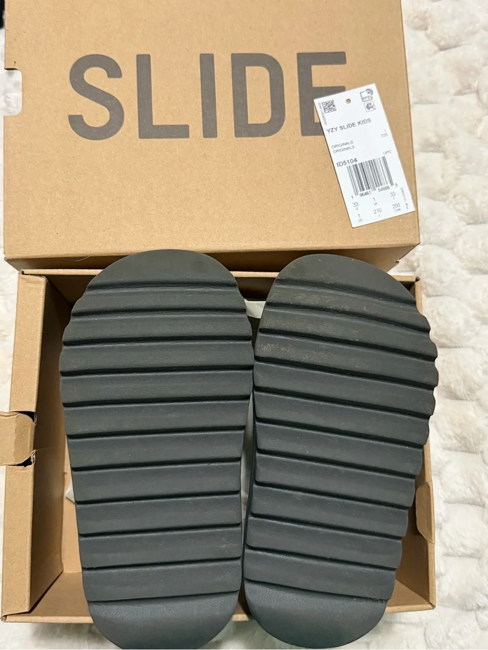 Adidas YZY Kids Black Slides Size 1